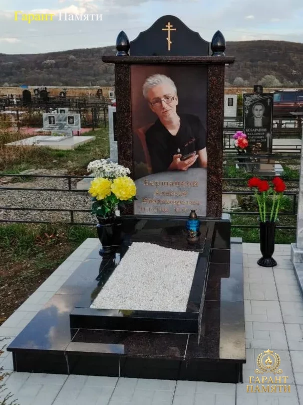 Элитный памятник №0025